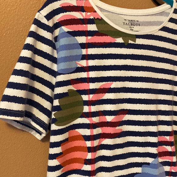 3/$15 The Talbots Tee short sleeves with blue and white stripes and flowers - Picture 4 of 7